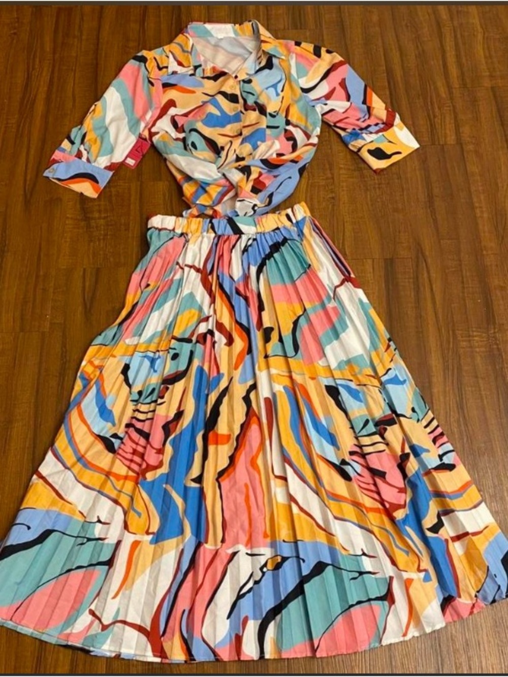 Ladies Abstract Multicolor Pleated  Cotton Midi Skirt Set